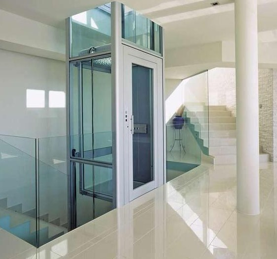 别墅家用电梯采用透明可观看里面情况